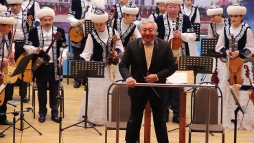 Фото с праздничного концерта 16 декабря в исполнении академического оркестра казахских народных инструментов им.Таттимбета, посвященный Дню Независимости РК