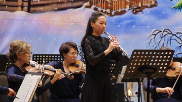 Концерт "Новый год с симфоническим оркестром" для детей и взрослых прошел 22 декабря 2019 в к/з Шалкыма