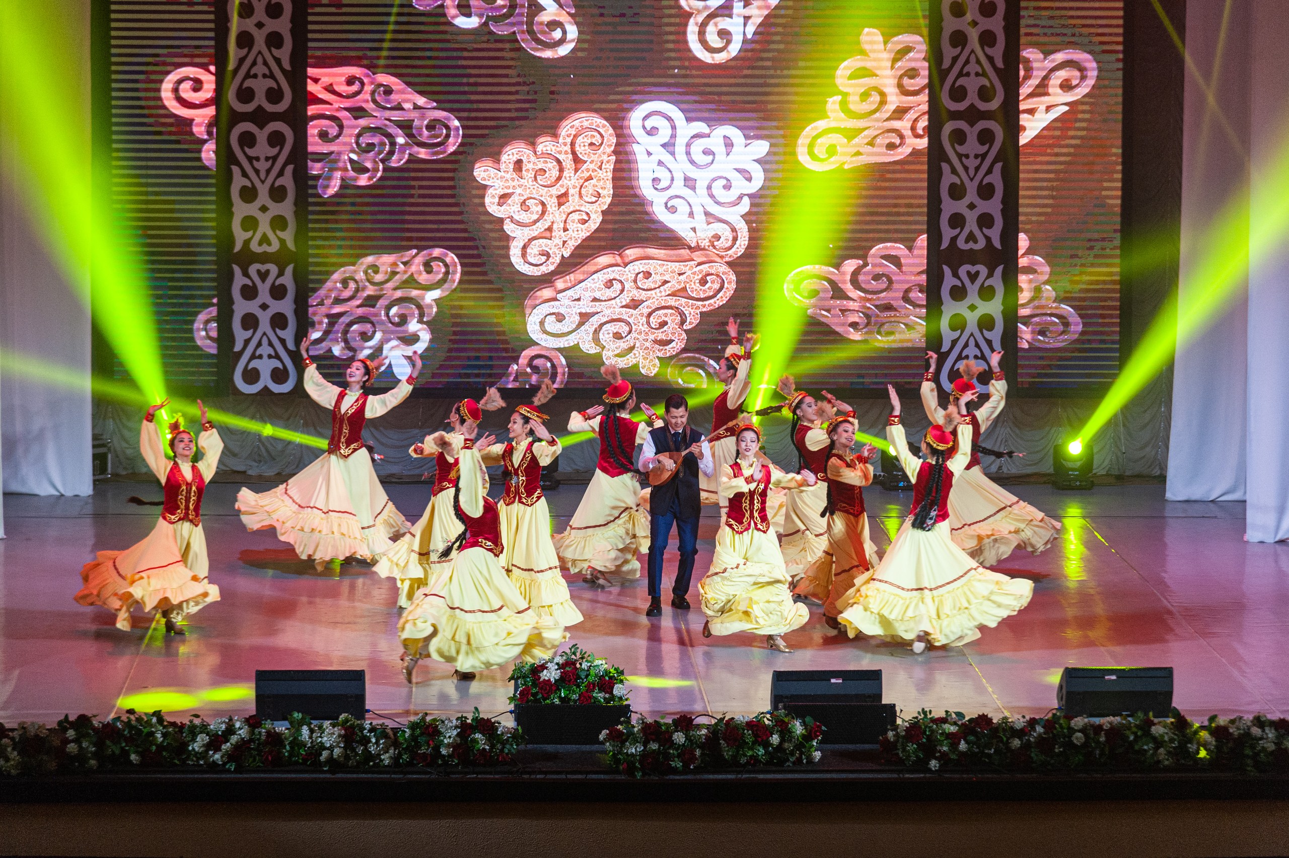 "Акку кыздар"