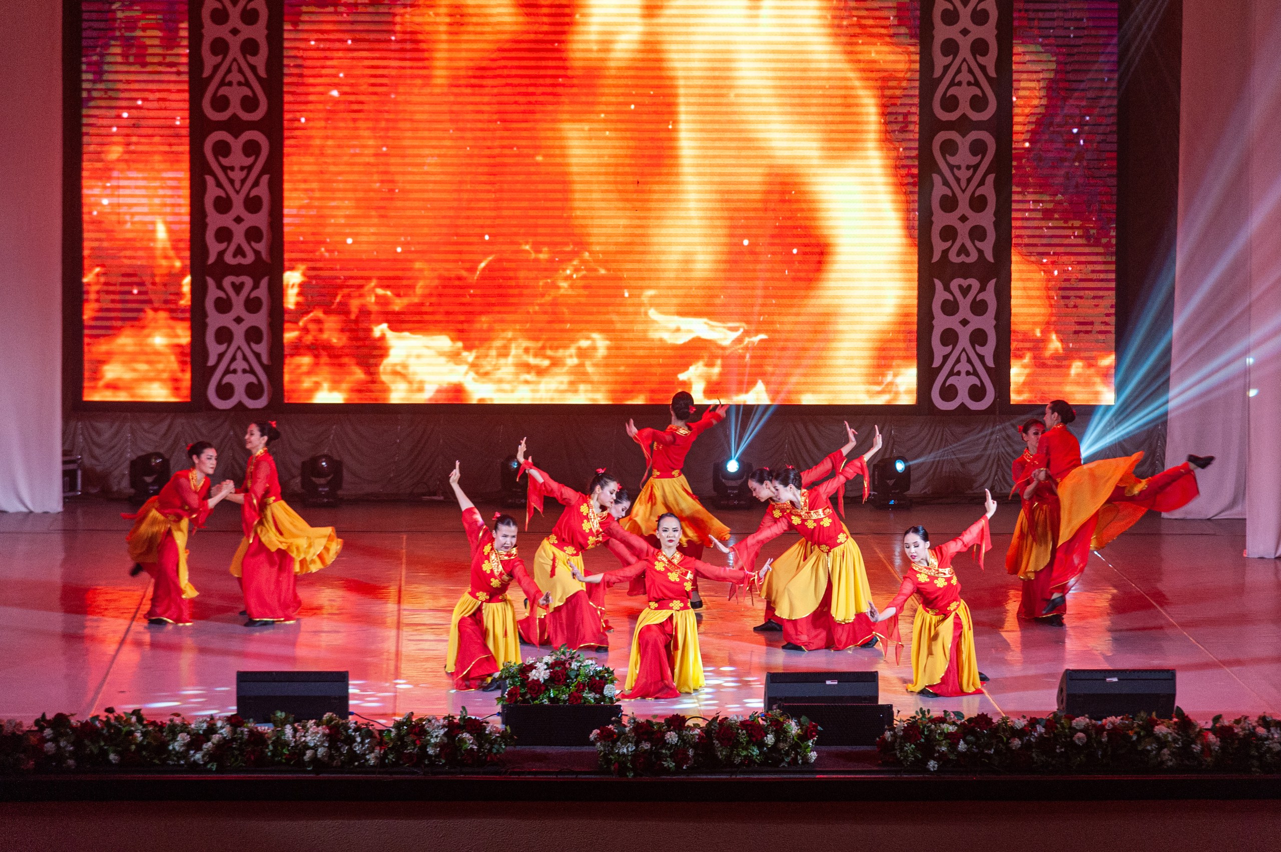 "Акку кыздар"