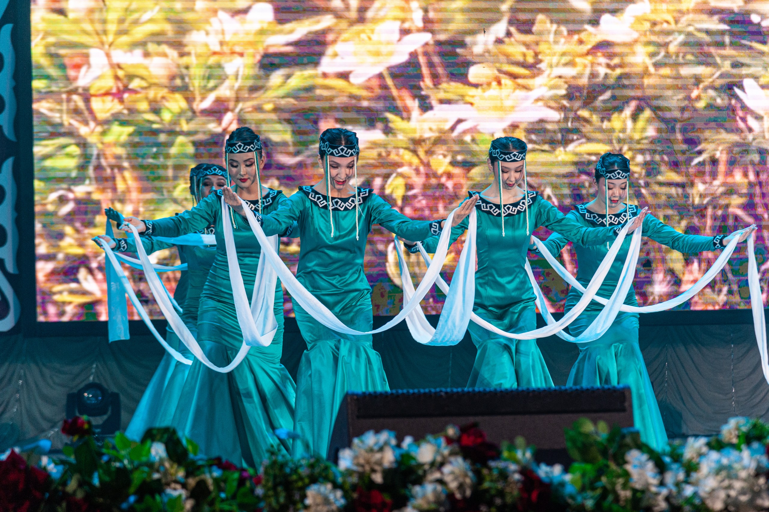 "Акку кыздар"