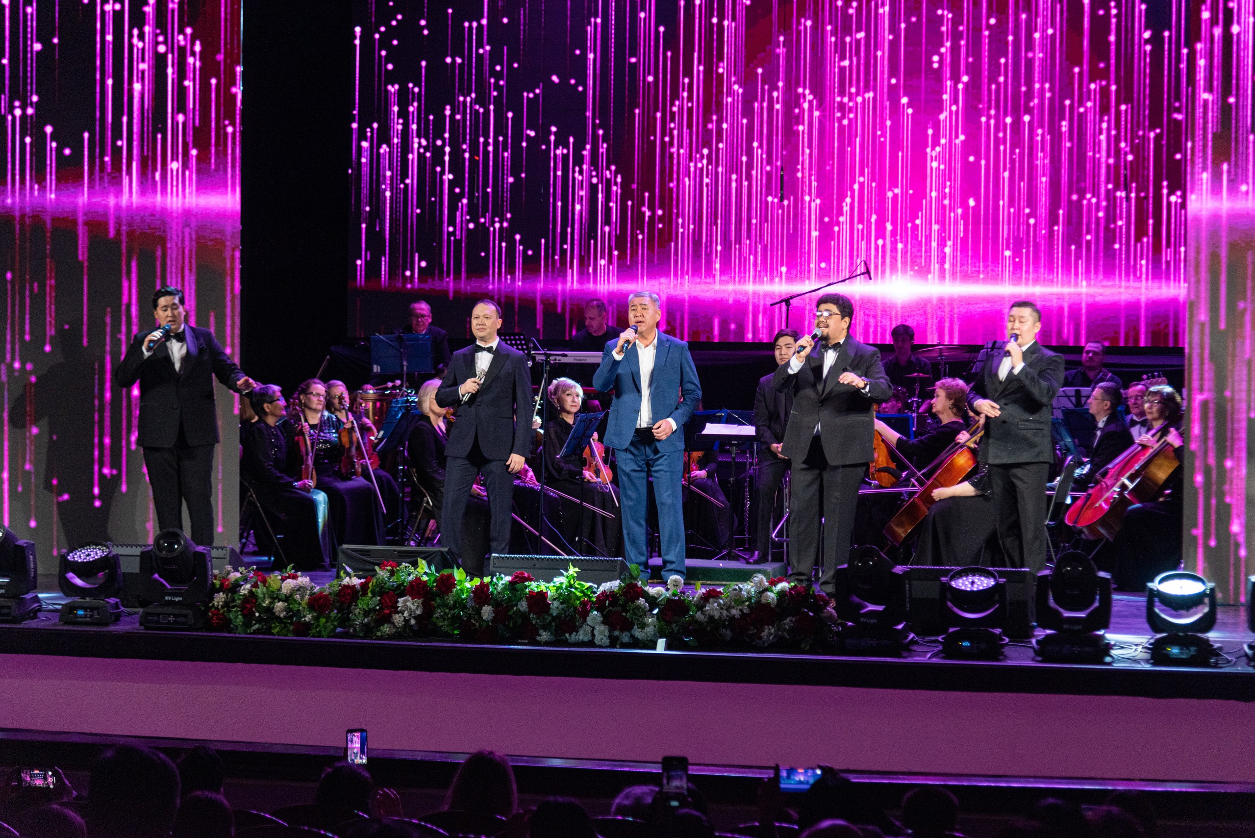 Шырқалсын қазақ әуені