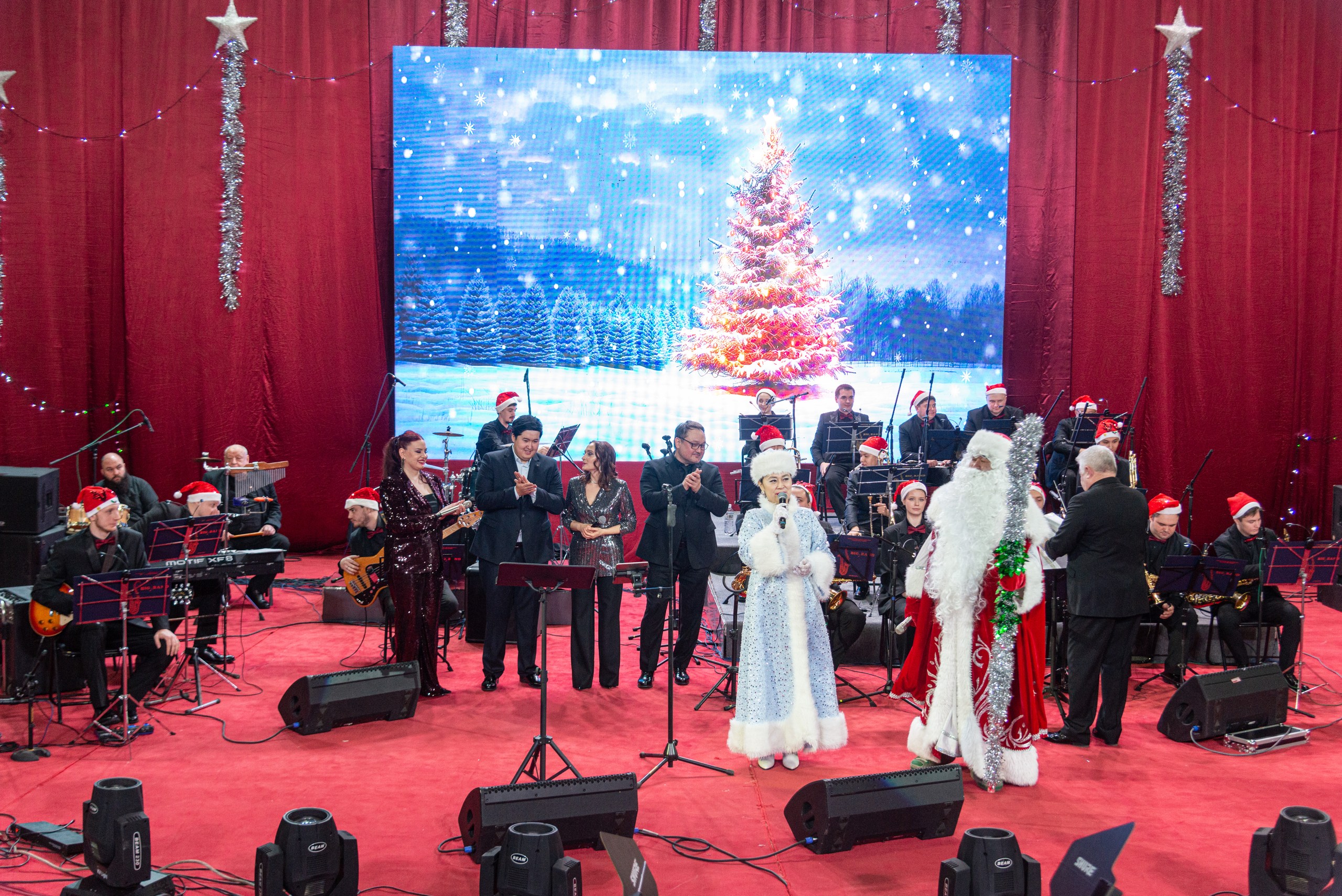 Новогодний концерт джазового оркестра