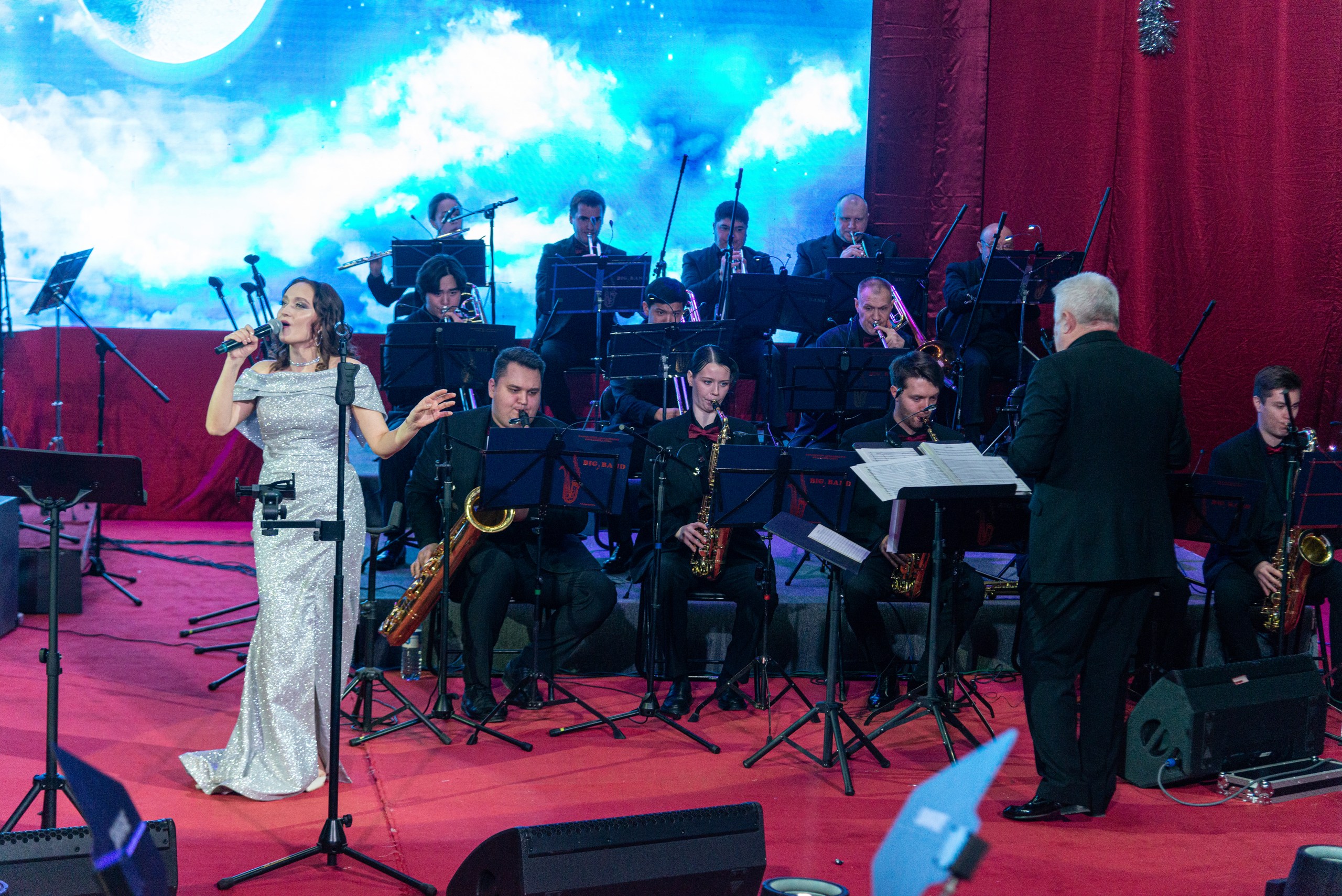 Новогодний концерт джазового оркестра