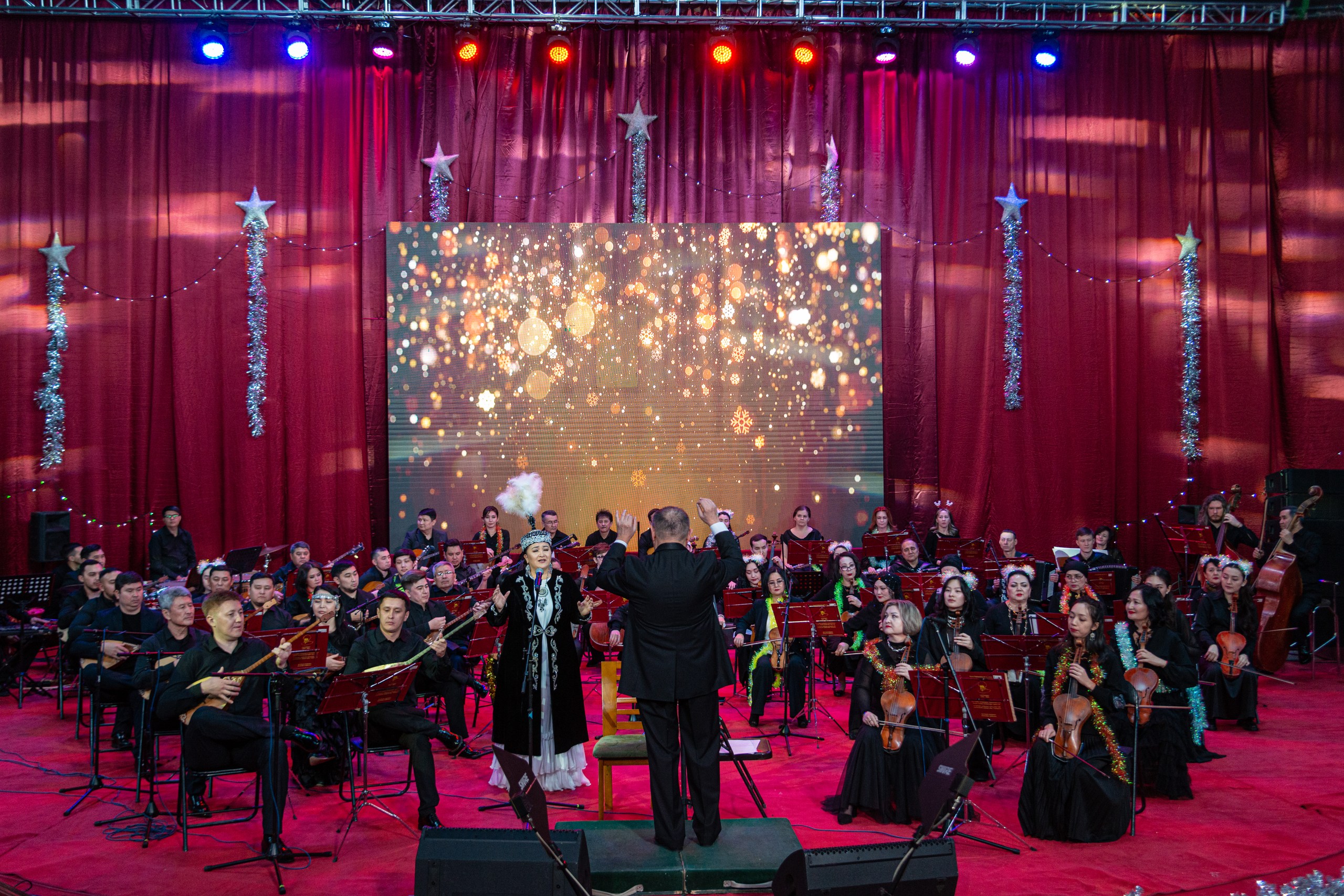 Новогодний серпантин