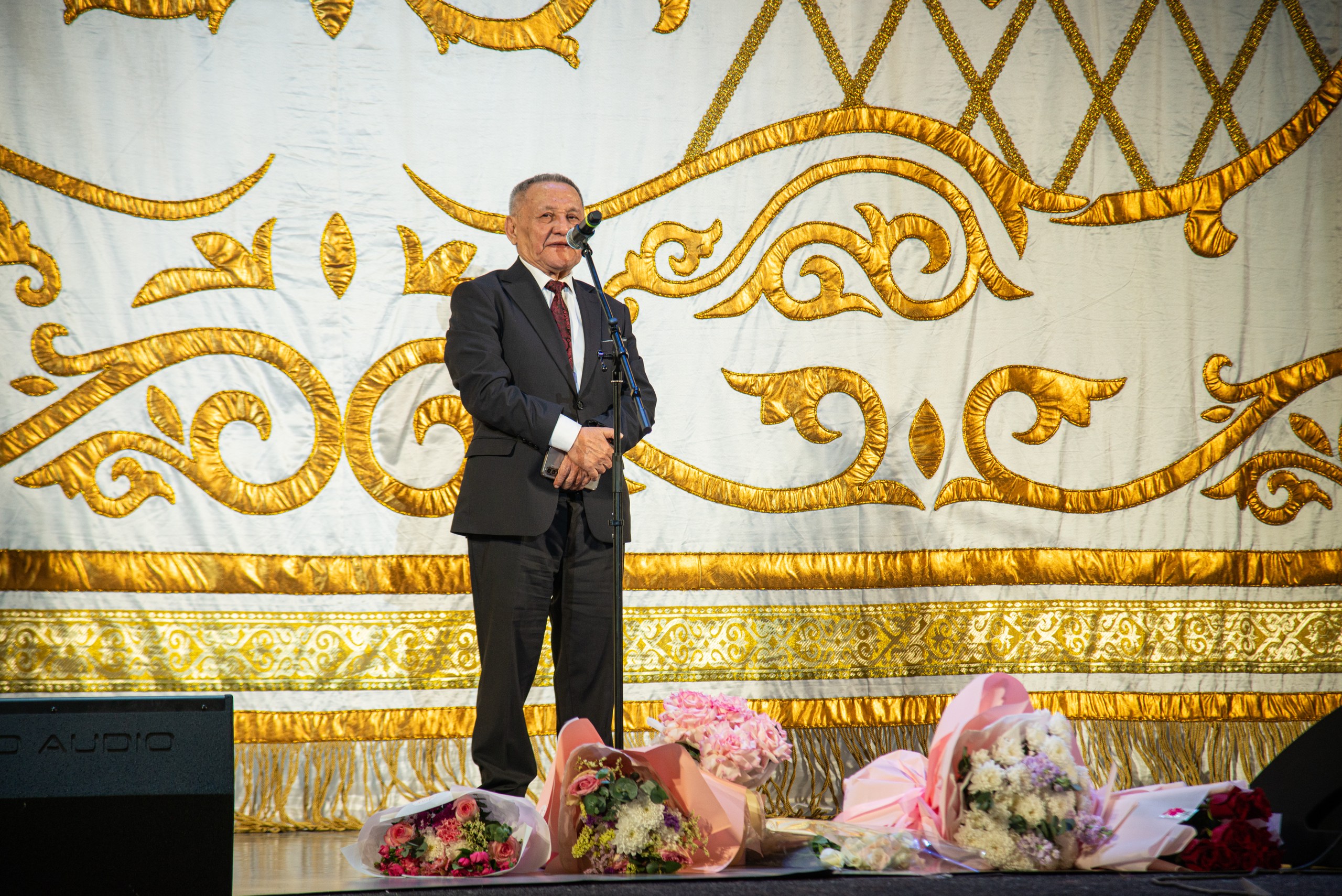 Юбилейный концерт Курмаша Ыбышeва «Әніме ұйып тына бер…»