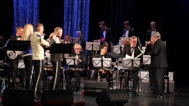 Фотоотчет с концерта джазового оркестра. Он состоялся 22 декабря 2016 года